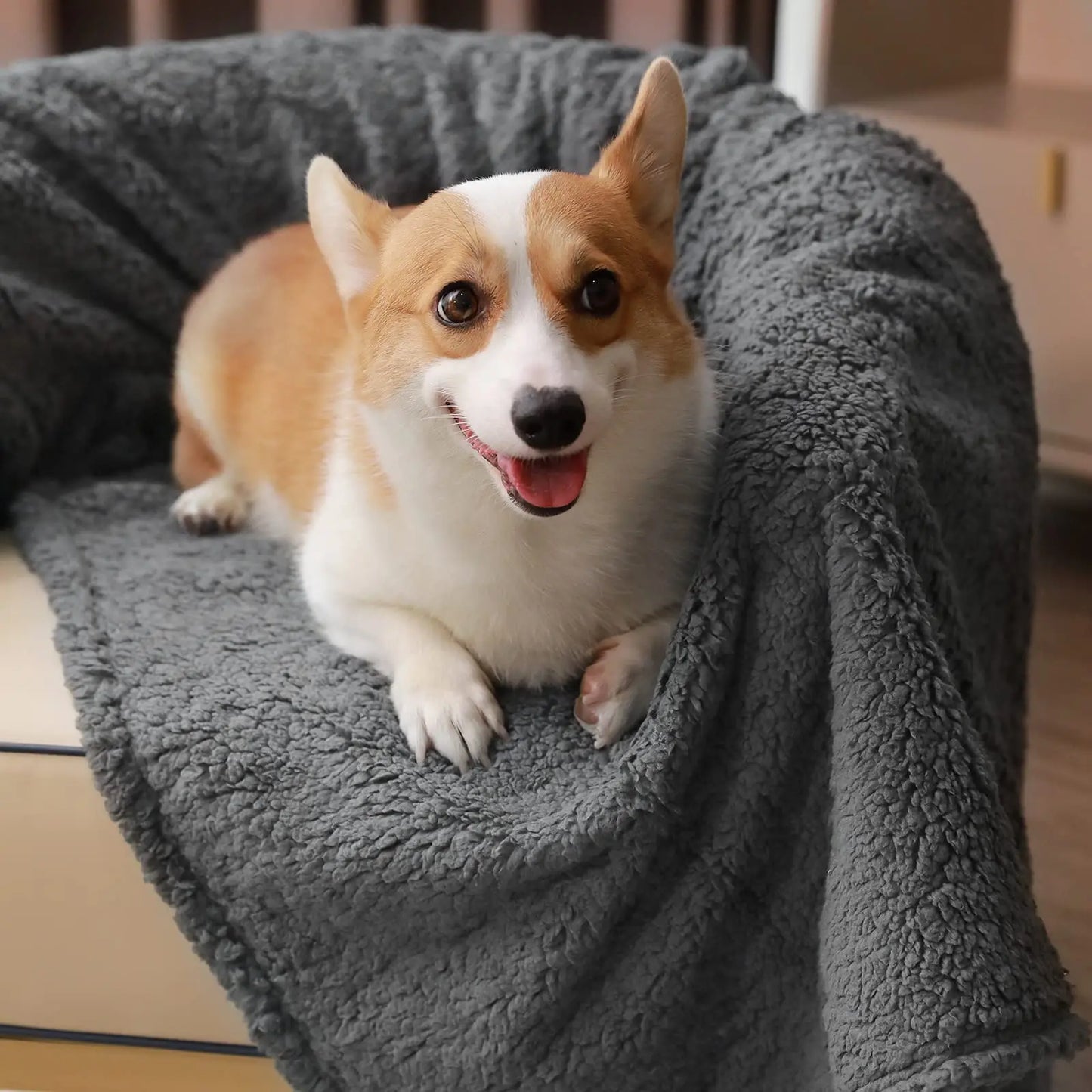 Ultra-Soft Calming Pet Blanket — Fluffy Sherpa Fleece Throw for Dogs, Puppies & Cats