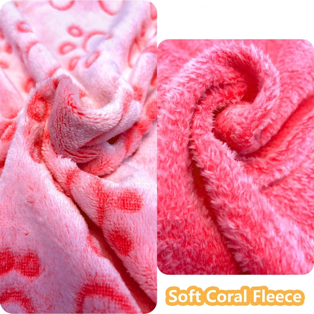 CalmCuddle™ Paw Print Blanket — Soft, Cozy, Machine-Washable Comfort for Dogs & Puppies